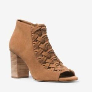 Michael Kors Westley tan acorn ankle boots booties